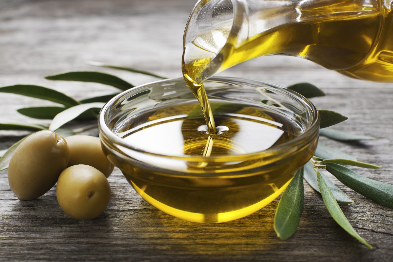 Extra Virgin vs Pure vs Light Olive Oil: What's the Difference?
