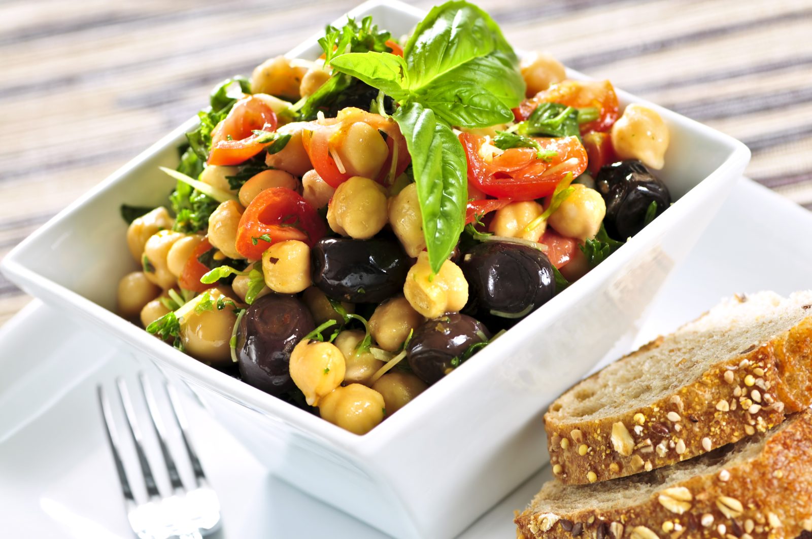 High-Protein Vegetarian Cooking with Beans and Legumes