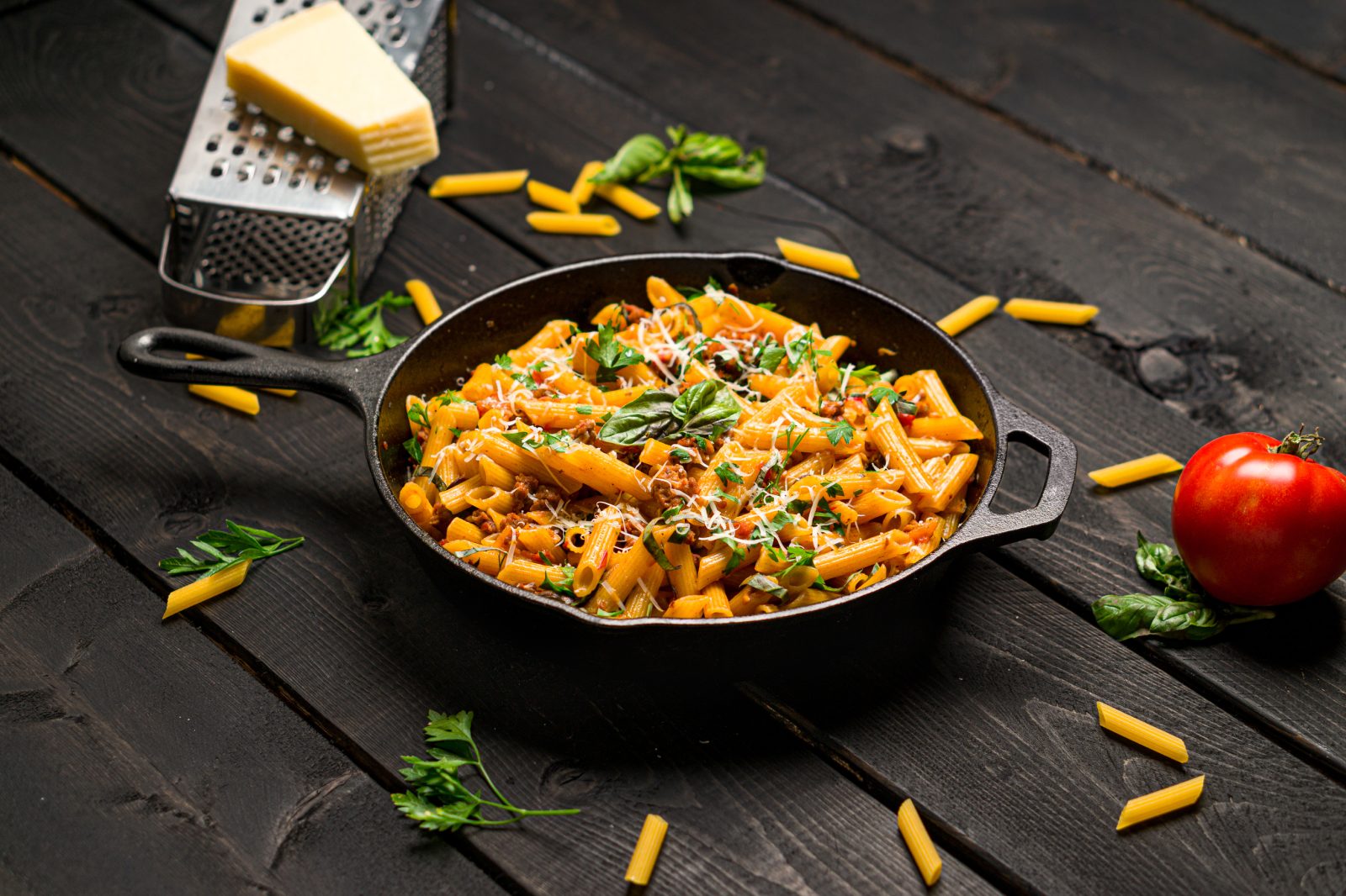 Quick One-Pan Meals with Tomatoes and Olive Oil