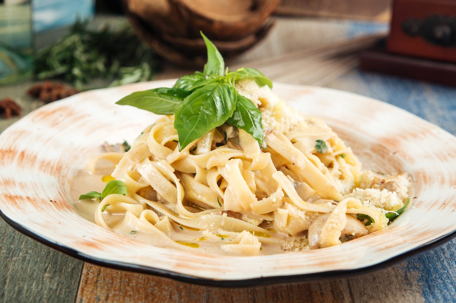 Creamy Mushroom & Prosciutto Fettuccine — prepared dish