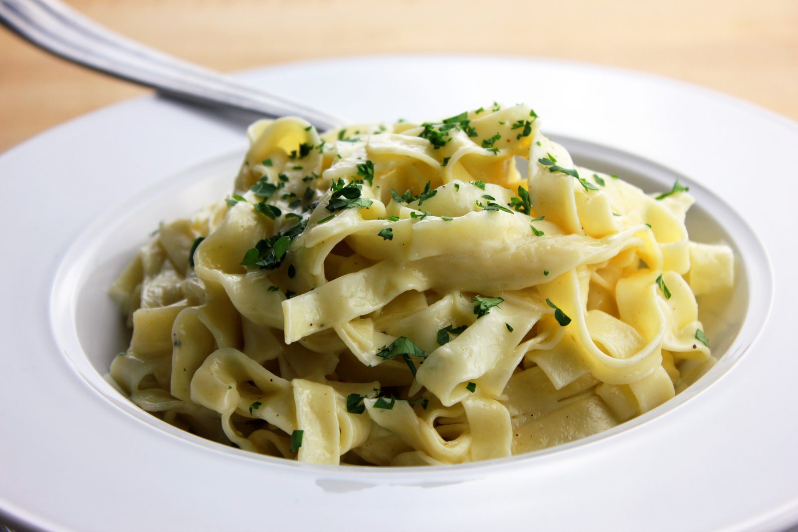 Nouilles, sauce au fromage — plat préparé
